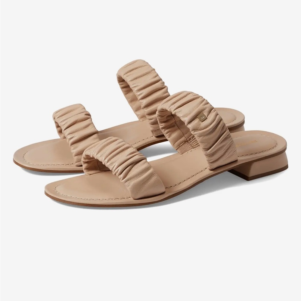 Brunomagli isotta flat sandals size 7.5 brand new